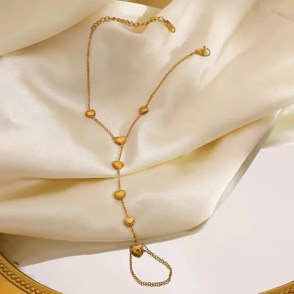 Heart hand chain