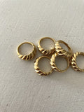 Croissant ring ￼