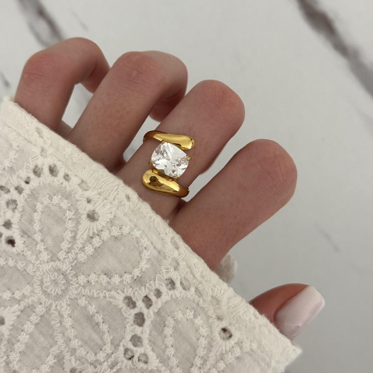 Aura ring - Rare Jewels