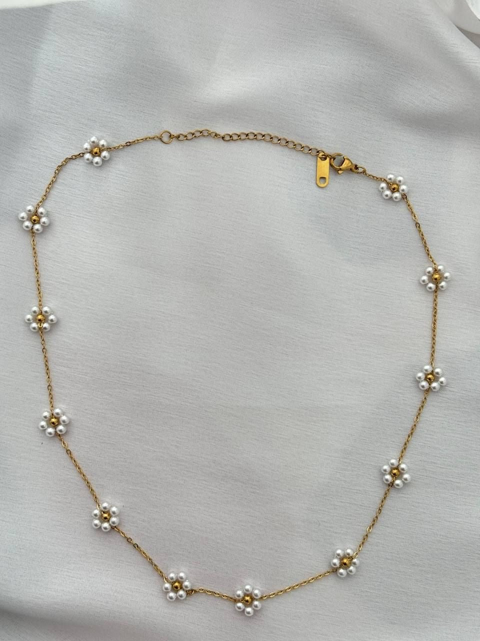 Daisy beaded necklace 🌼 - Rare Jewels