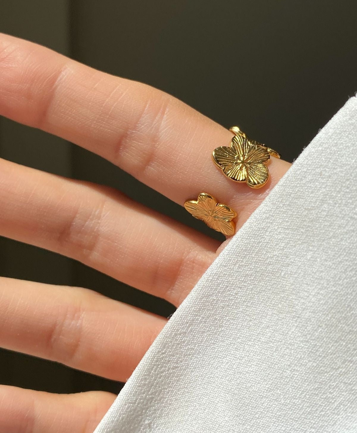 Flower ring - Rare Jewels