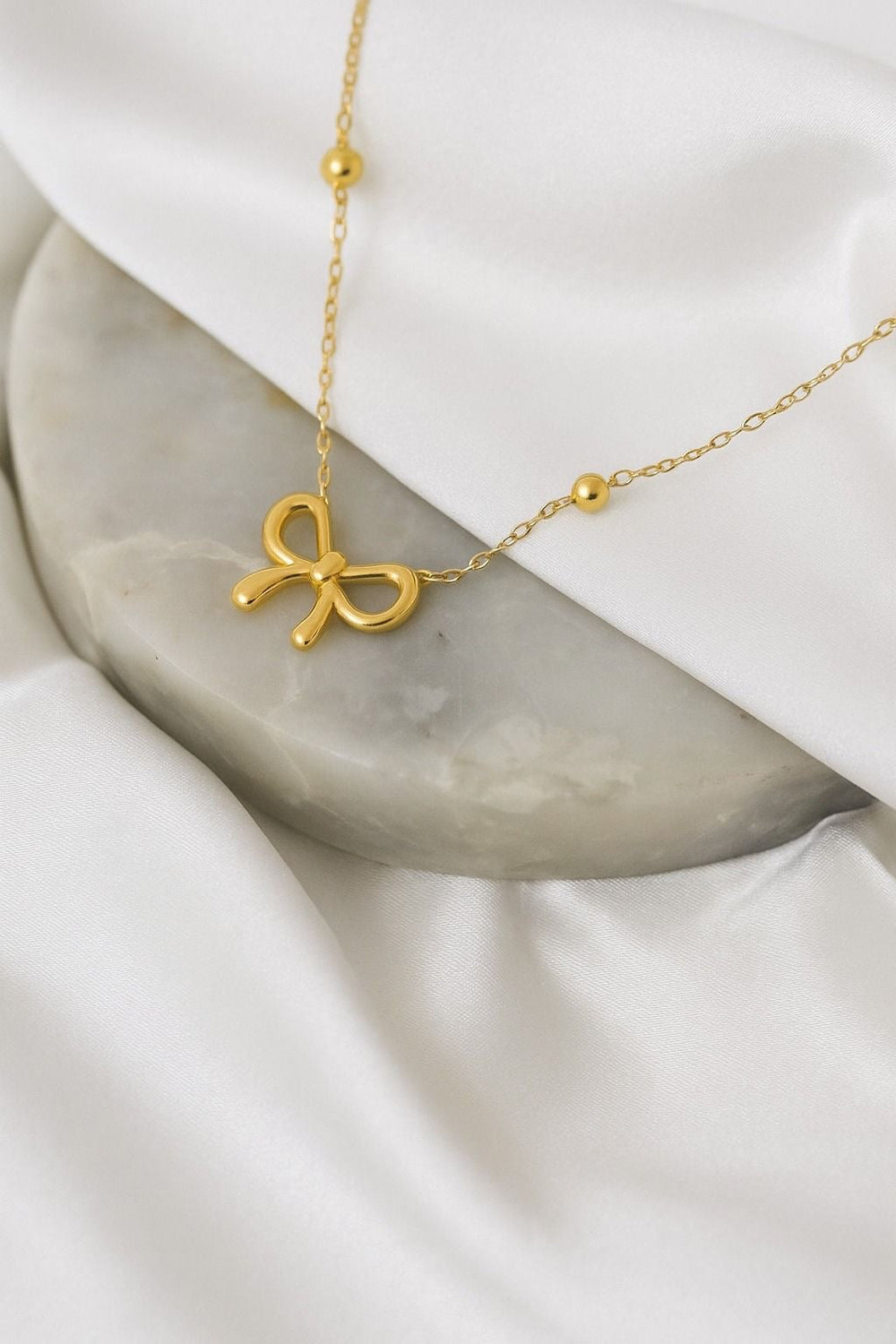 ￼pretty bow necklace - Rare Jewels