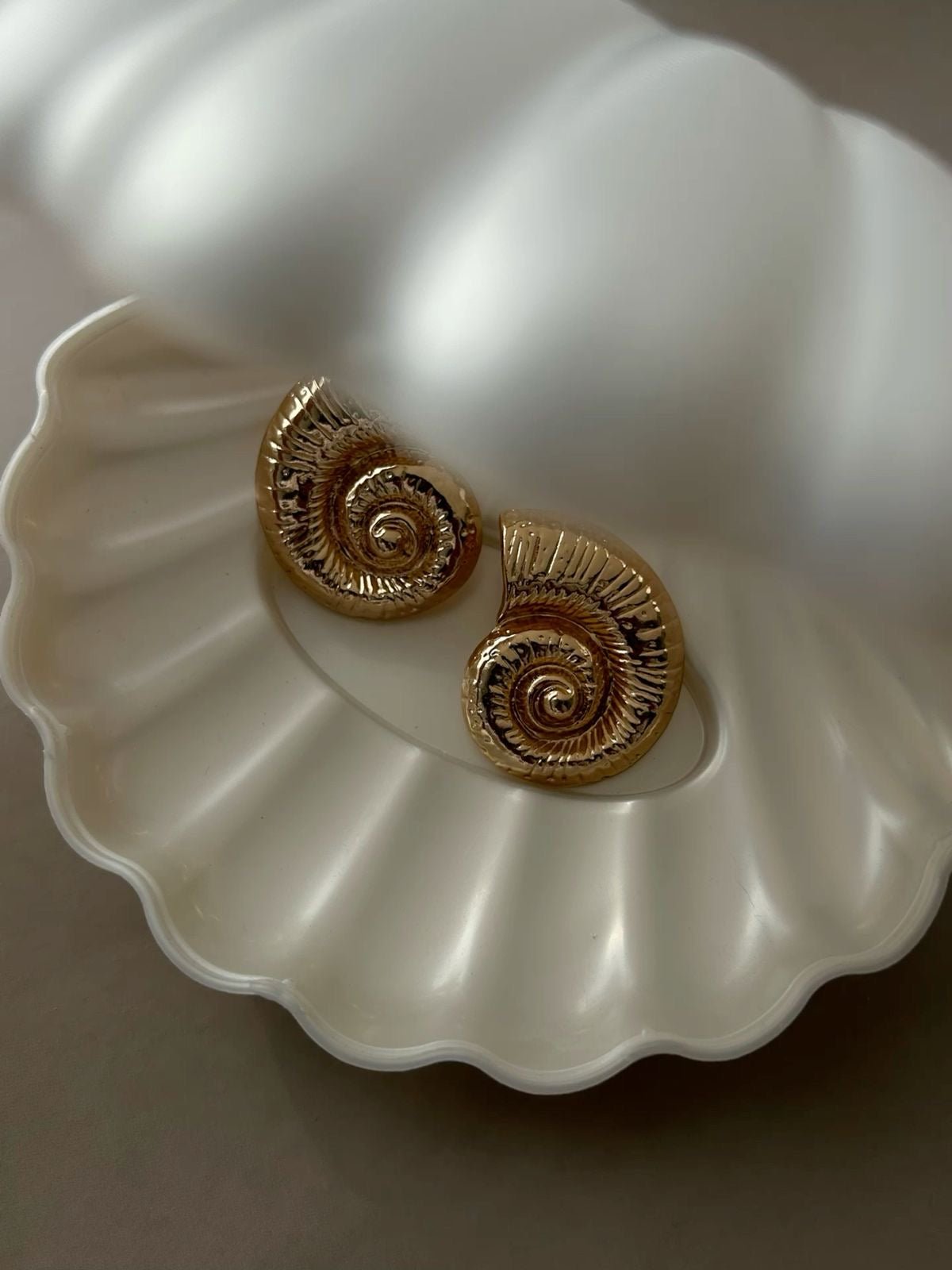 Shell 🐚 hoops - Rare Jewels